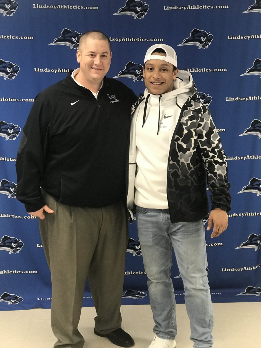 Tredavidson24's tweet photo. Had a great time up at LWC today. Great program great coaching @CADawgs @BuckFitz @CoachKleckler https://t.co/TkzQVj1BZM