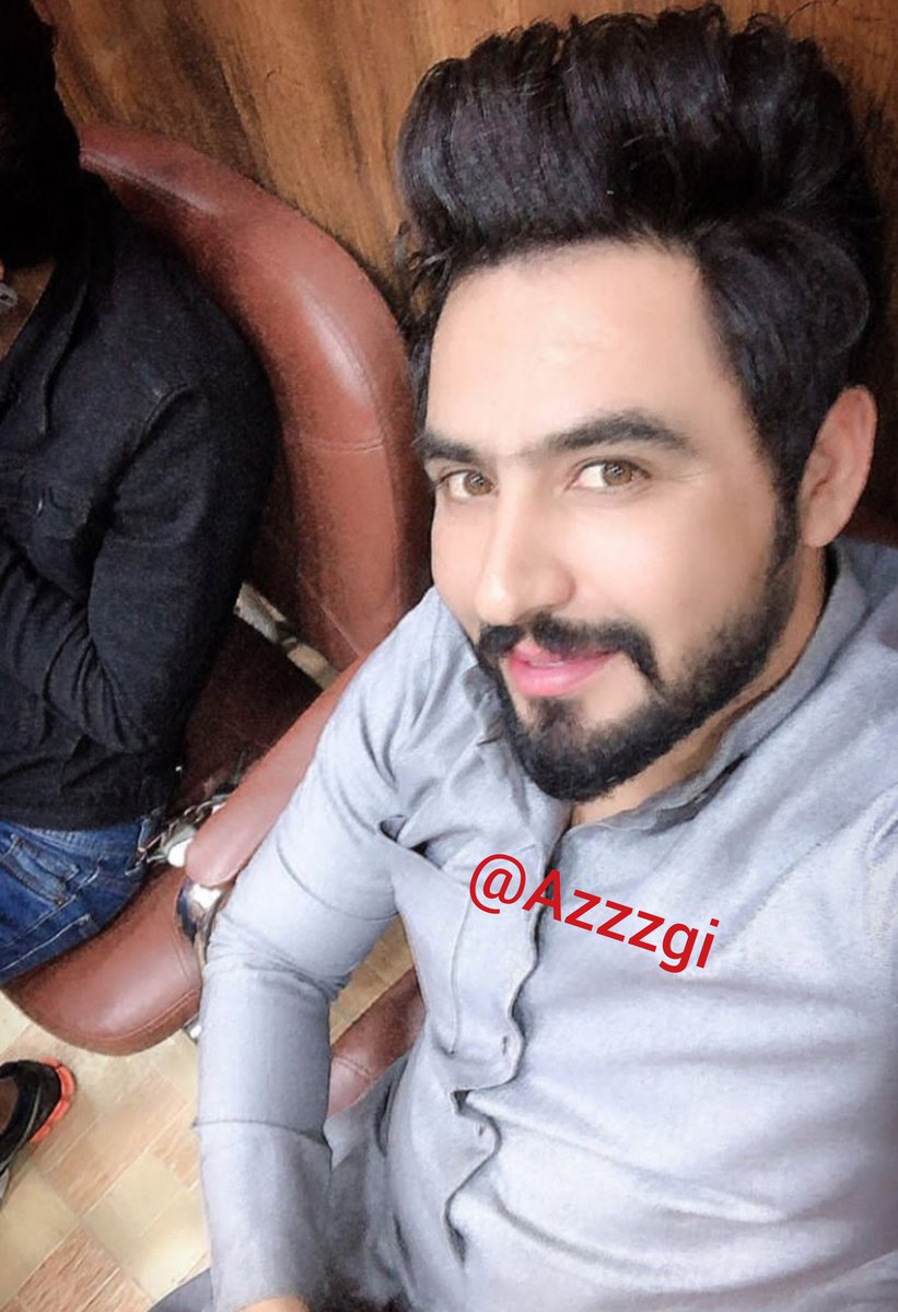 ﻣـﺎﺩﺍﻡ ﺭﺑﻌﻲ ﺑﻨـﻲ وايل ﻓـﻼ ﺑـﺎﺱ
ﻛـﻞ ﺍﻻﻣـﻮﺭ ﺗﻬﻮﻥ ﻟـﻮ ﻫـﻲ ﻛﺒﻴـﺮﻩ

ﺭﺑﻌﻲ ﻟﻬﻢ ﺑﺎﻟﻄﻴﺐ ﻣﺮﻗﻰ ﻭﻣﺠﻼﺱ
ﻳﻜﻔﻴﻚ ﻭﺍﺣﺪ ﻛﻴﻒ ﻓﺰﻋﺔ ﻋﺸﻴـﺮﻩ