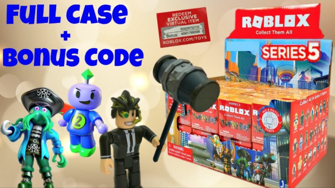 Roblox Series 5 Moderator - loose action figure w/ hammer and