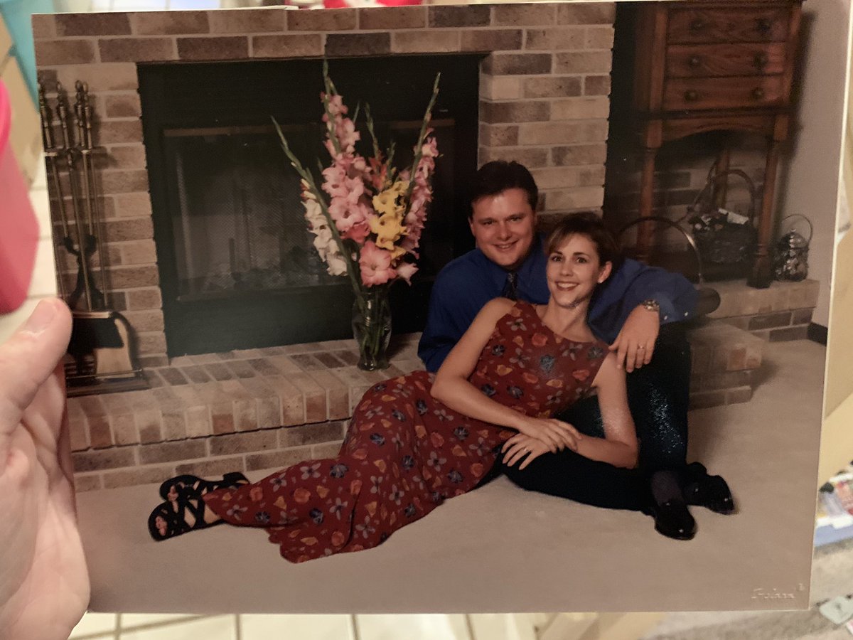 Cassidy_F_H's tweet photo. My parents were (and still are) ACTUALLY SO CUTE https://t.co/aaYCksPGTw