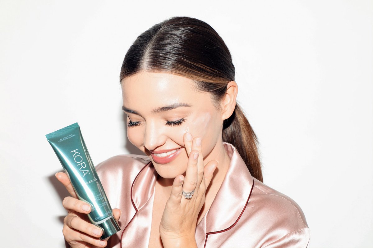 My new @koraorganics Noni Glow Sleeping Mask available now! It’s a super hydrating mask that you can leave on overnight, or just use as an intense hydration treatment for 10-15 minutes ❤️ #noniglow https://us.koraorganics.com/products/noni-glow-sleeping-mask …