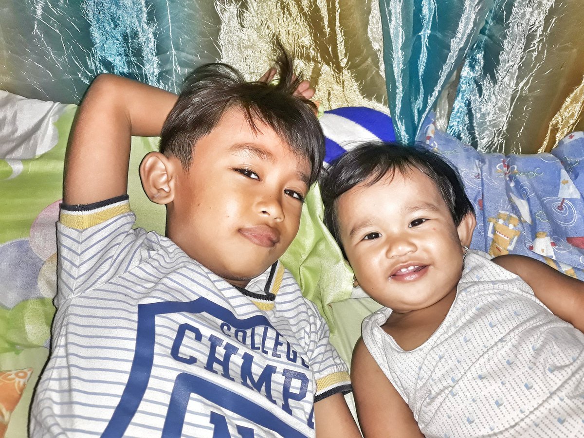 iamrusyela's tweet photo. My Life. My Pride. https://t.co/v20DbQS6e9