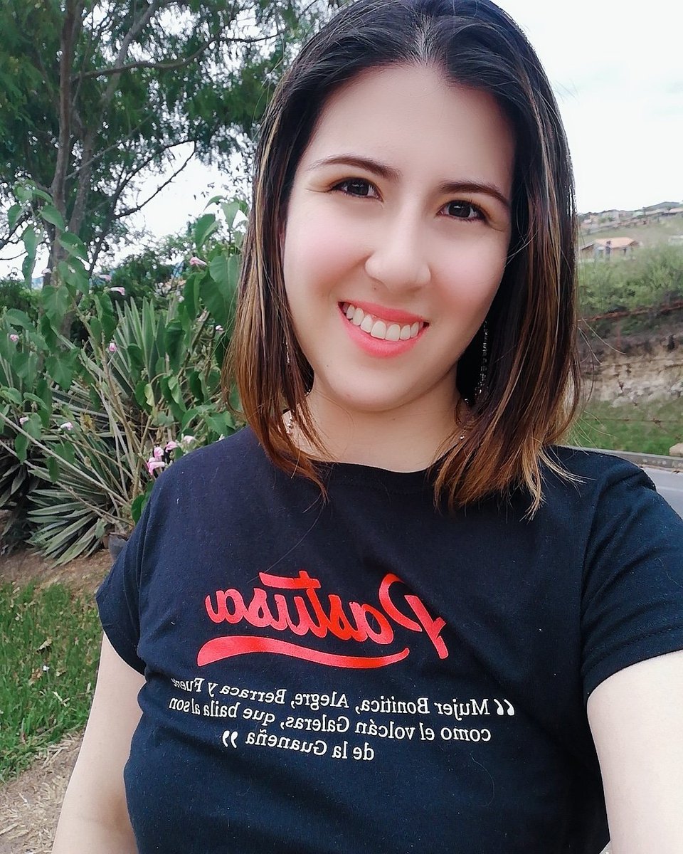 itsN05's tweet photo. Orgullosa de ser #Pastusa, de haber heredado esa berraquera y fuerza de mi taita Galeras, amante de mis carnavales y de mi cultura definitivamente amo de donde soy https://t.co/j2oIEKaHDz