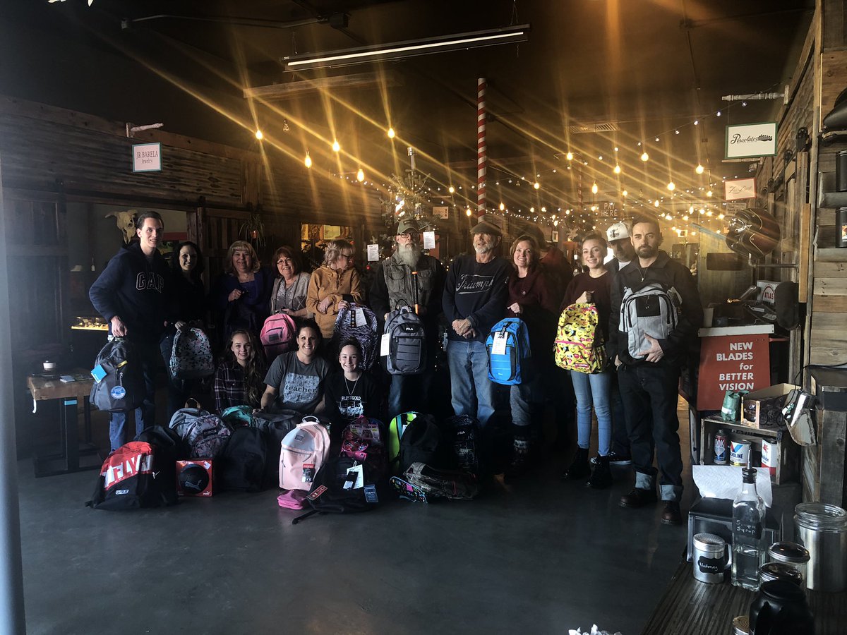 janeamenicucci's tweet photo. Mr. Thaison Garcia, teacher at @madison_magic and owner of #RustIsGoldCoffee helped run a backpack drive this holiday season. Today the backpacks were given to @DebGarrison7 to give back to her students @ABQschools #WhyITeach #GivingBack #ADayInSchools https://t.co/NKRS0z7MN4