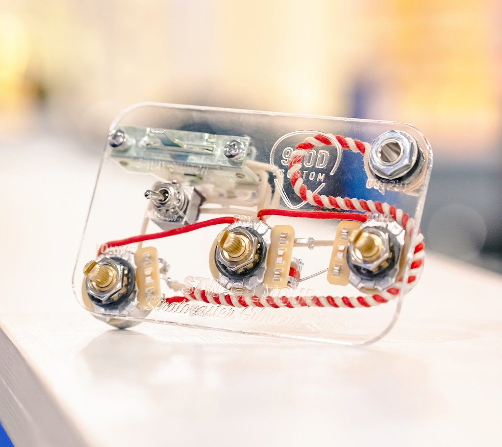 920DCustom's tweet photo. One of the coolest strat wiring harnesses money can buy! Forget 5 way switching - say hello to 7 way switching! #920d #920dcustom #stratocaster #guitar https://t.co/exGRfo85D3