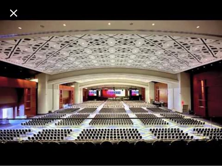 ClassifiedX4's tweet photo. Comment what you think of our presentation setup! #ClassifiedX https://t.co/b0PpRglwz5