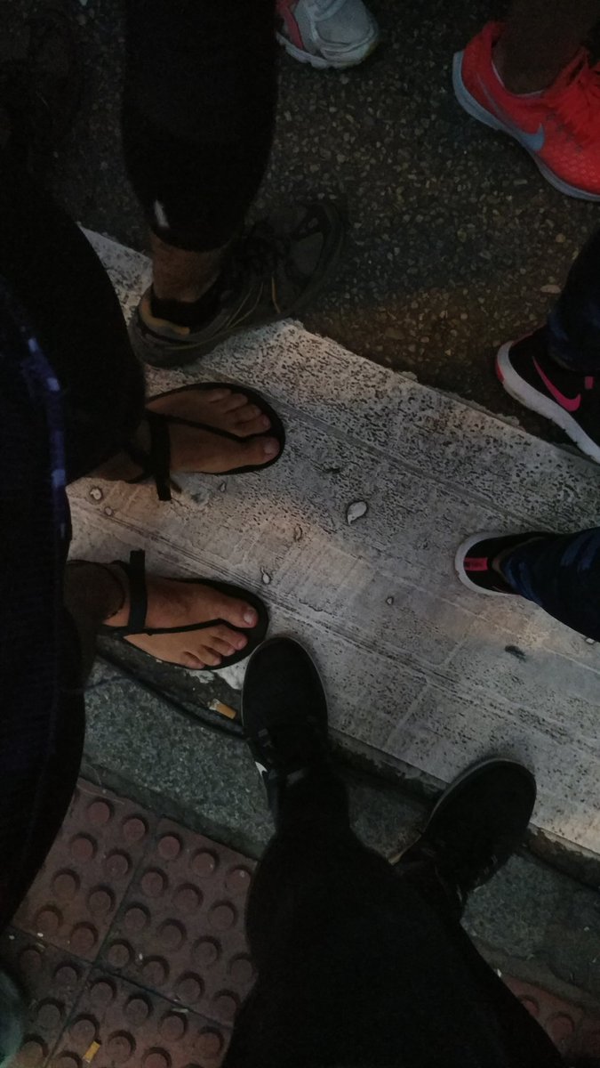 <a href="/ENIXsandals/">ENIX Sandals</a> Yo despedí el año con mis <a href="/ENIXsandals/">ENIX Sandals</a> lejos de la playa y el mar en la S.Silvestre de Oviedo, más feliz que una perdiz.

PD: ¡El que no se consuela es porque no quiere!