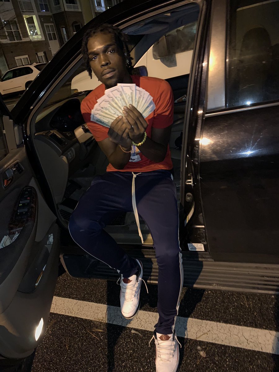 juiceman_hill's tweet photo. 50 SPREAD RED MONEY ❤️ https://t.co/ASZBQi3Zkj