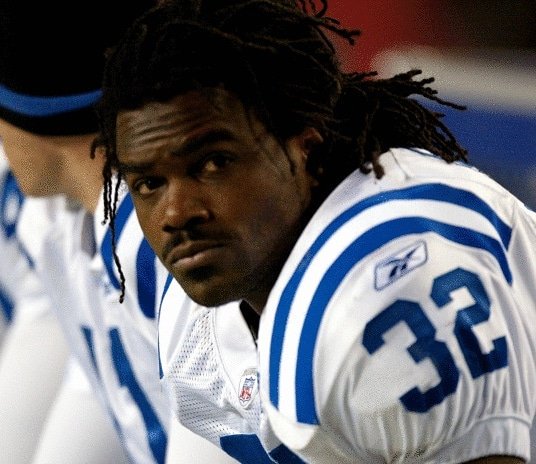 ReggieWayne_17's tweet photo. Congrats to my bro @edgerrinjames on becoming a Finalist for the @profootballhof... Well deseeved. Now y'all better let him in there. I know you can see the π₯in his eyes on this picture. πππ #canes #colts #NFL #HofFinalist https://t.co/V7CfiTPP2b