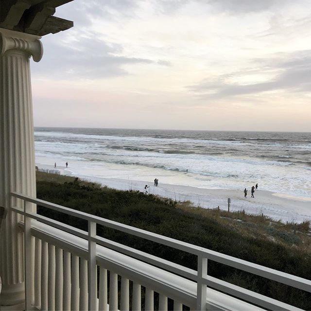 CRAseasideFL's tweet photo. Red flag on the beach... we’ll just enjoy the porch. 🚩🌊 #CRAviews #SeasideFL #30a #PorchWithAView #STAYwithCRA https://t.co/arJ8g3o1kU
