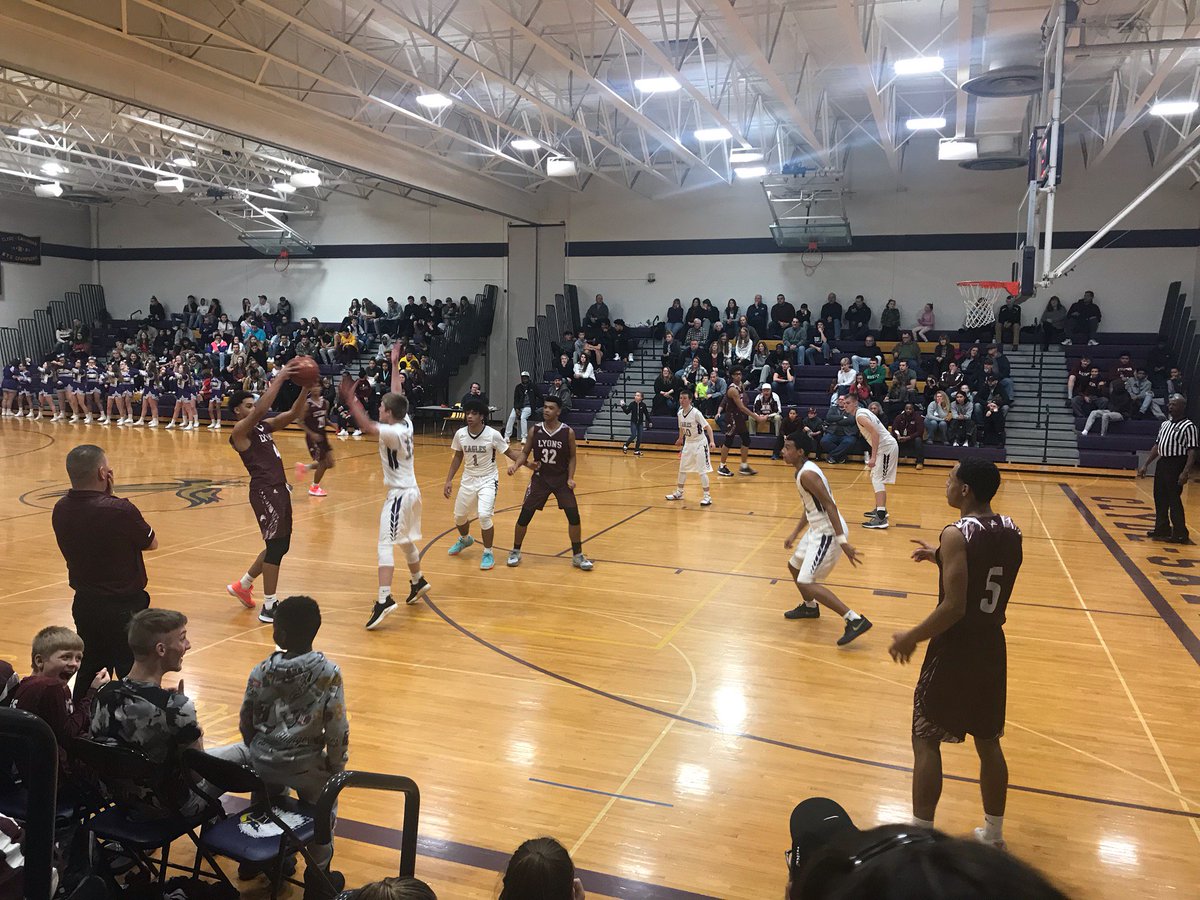 W-FL THURSDAY: Lions trounce Golden Eagles, Bloomfield's Tanner Kimball goes for triple-double to edge Romo