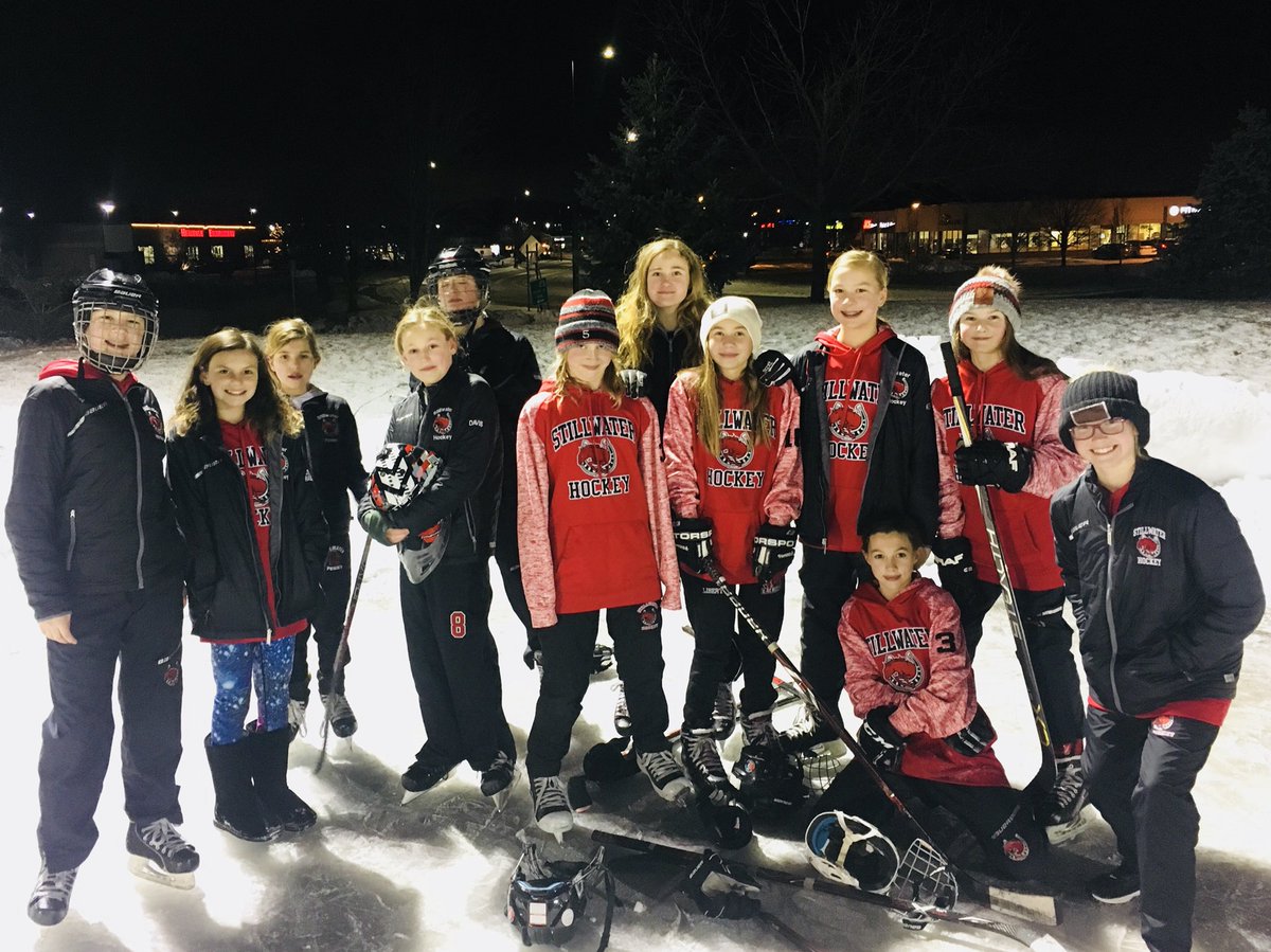 U12bRed's tweet photo. These rug rats are heading to the Blaine SuperRink Spectacular tomorrow. Facing off against Princeton, Bloomington, and Woodbury (can’t seem to escape them this year). Will be some great matchups. 🏒🥅🚨@sahahockey https://t.co/43LZTS16ZA