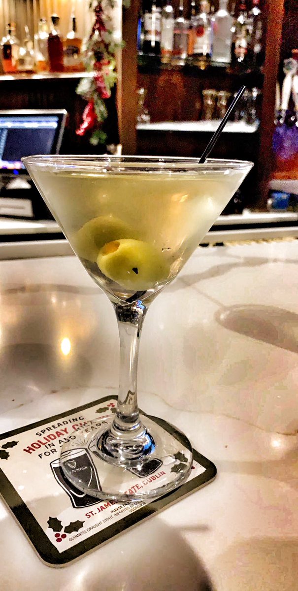 blessednblonde7's tweet photo. so much for #DryJanuary.... and #Cheers to 26 months of selling your soul for a successful #SuccessFactorsGoLive 
•
#60HourResolution
#ToAGreatClient
#BoilerUp
#LifeOnTheRoad
#LifeInTheCloud https://t.co/vp3oL1NarX