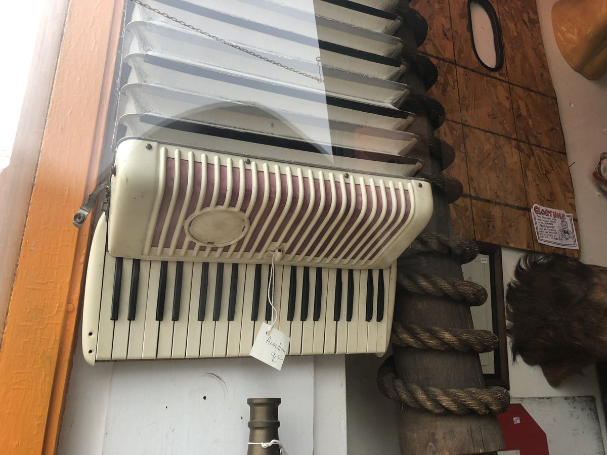 Chicago Windows (@_chicagowindow) on Twitter photo 