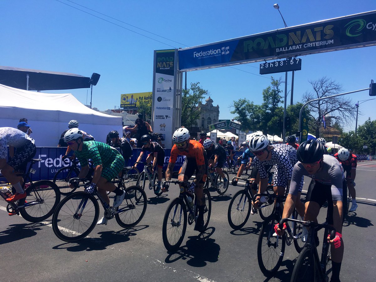 Ballarat Road Nats underway in the scorching 38 degree heat.

I’ll be crossing live from the Elite Mens Race on 9 News at 6.45pm. @9NewsWesternVIC @9NewsGippsland @9NewsCentralVIC @9NewsBorderNE #RoadNats