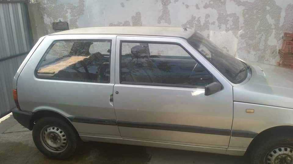 SantiGutuche19's tweet photo. Gente, no soy de pedir ayuda y menos por este medio.. Pero le robaron el auto a un amigo y es sumamente importante encontrarlo. Fiat Uno modelo 1991. Matrícula B-709191 (Solís, Maldonado)
LO ROBARON EL LA ZONA DE SAYAGO, UN RT AYUDA! GRACIAS!
HAY RECOMPENSA. https://t.co/09Nu0pCMb1