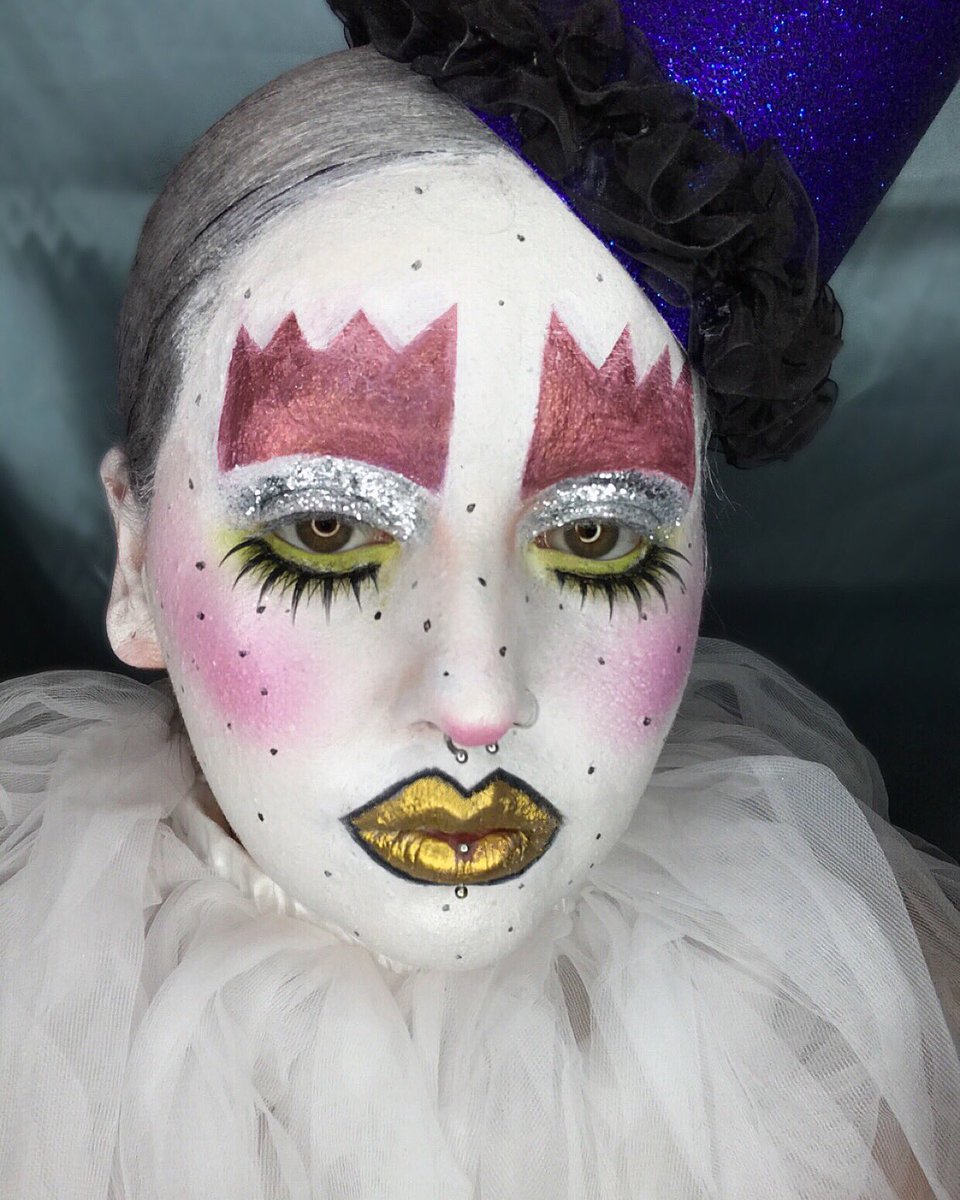 evildildos's tweet photo. 2019 clownery 🤡✨ https://t.co/uVZ6rXjwbQ