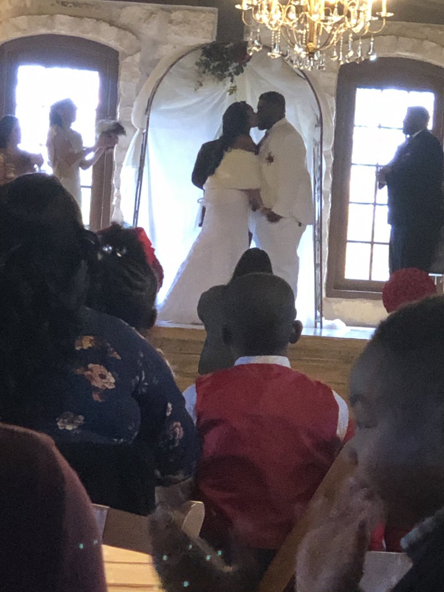 WetBallWomack's tweet photo. Such a beautiful wedding @taylorzhane_ 😍🙌🏾 i had a great time congrats 🍾🎈🎉 #shesmarried #simplysims https://t.co/xM4XjFBg57