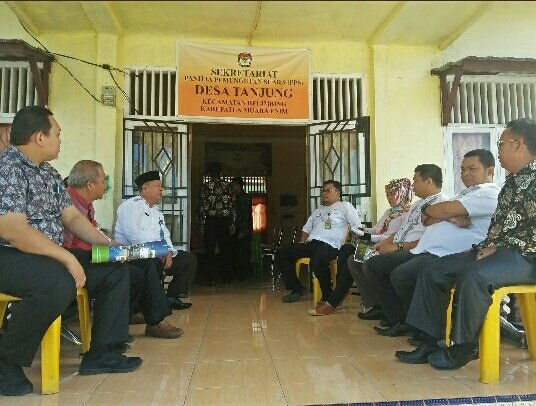 yulifitriyant18's tweet photo. #BerkahDanaDesa 
#Jokowimembangundesa 
Desa Tanjung Kec Belimbing Sumsel @EkoSandjojo @anwsanusi @taufikmadjid71 @fachrilabalado https://t.co/Omzb2VGSTK