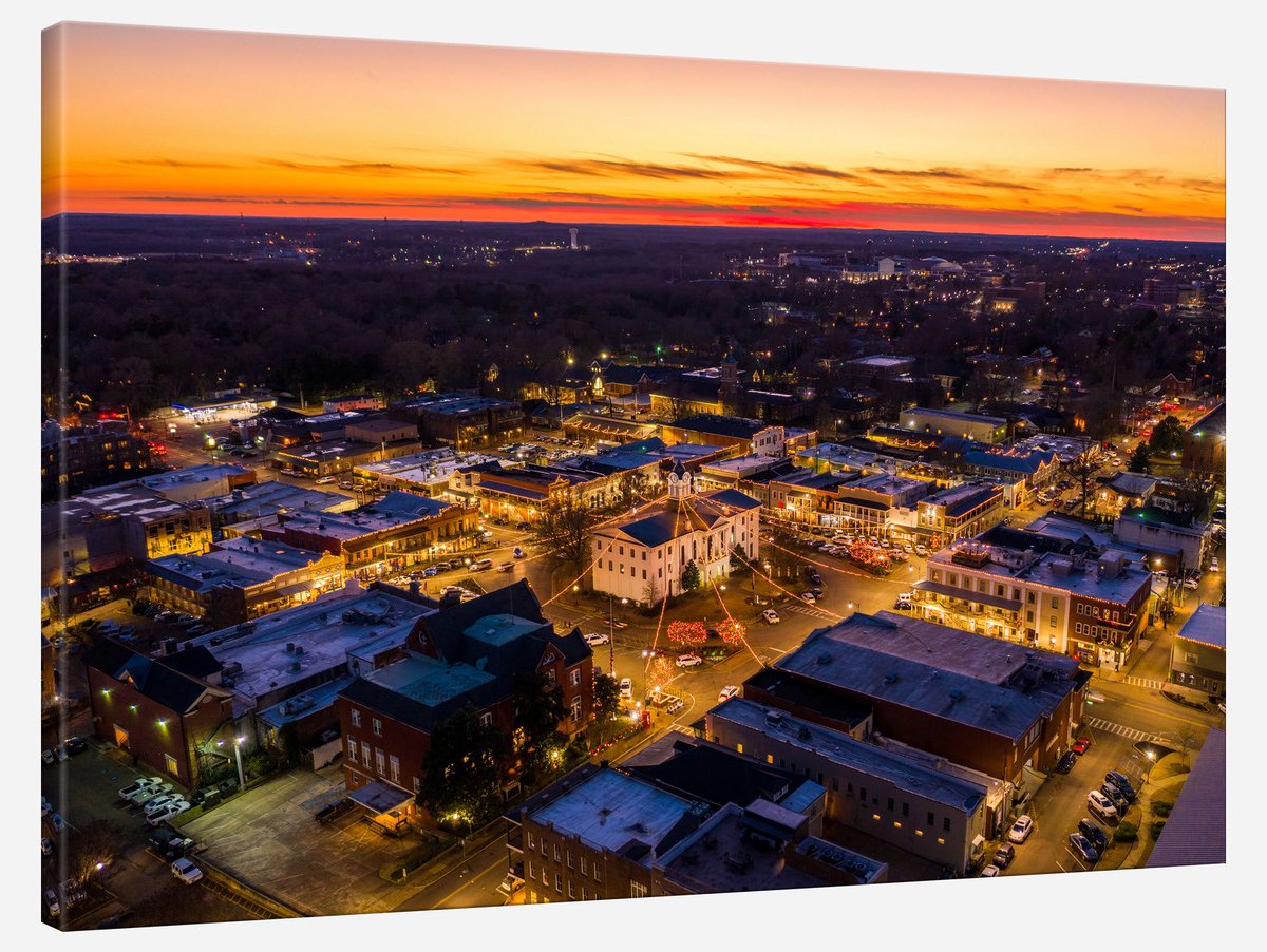 kbaerialimage's tweet photo. Oxford MS at Sunset Canvas Prints available for order. Click the following link to go to my online store. https://t.co/dnvewW3b3V  #Oxfordms #sunset_pics #oneamazingplace @jbb623 @showssc @VisitOxfordMS @OleMissFB @RobynTannehill @cityofoxford @OxfordMSChamber @OleMissRebels https://t.co/964a0jTdLA