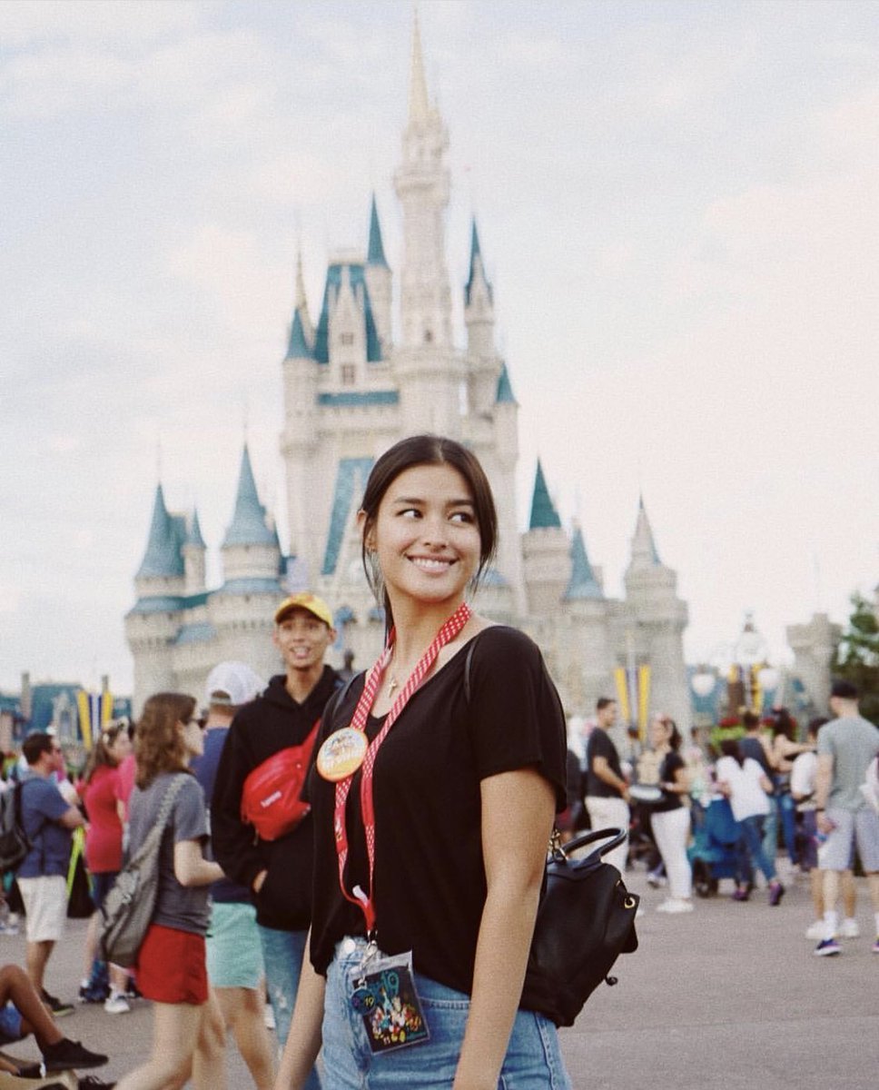BJerick23's tweet photo. Happy Birthday Liza From Jadine Fans. 😍😍😍
 #LizaBlessedAt21 https://t.co/6Wm97nyTTK