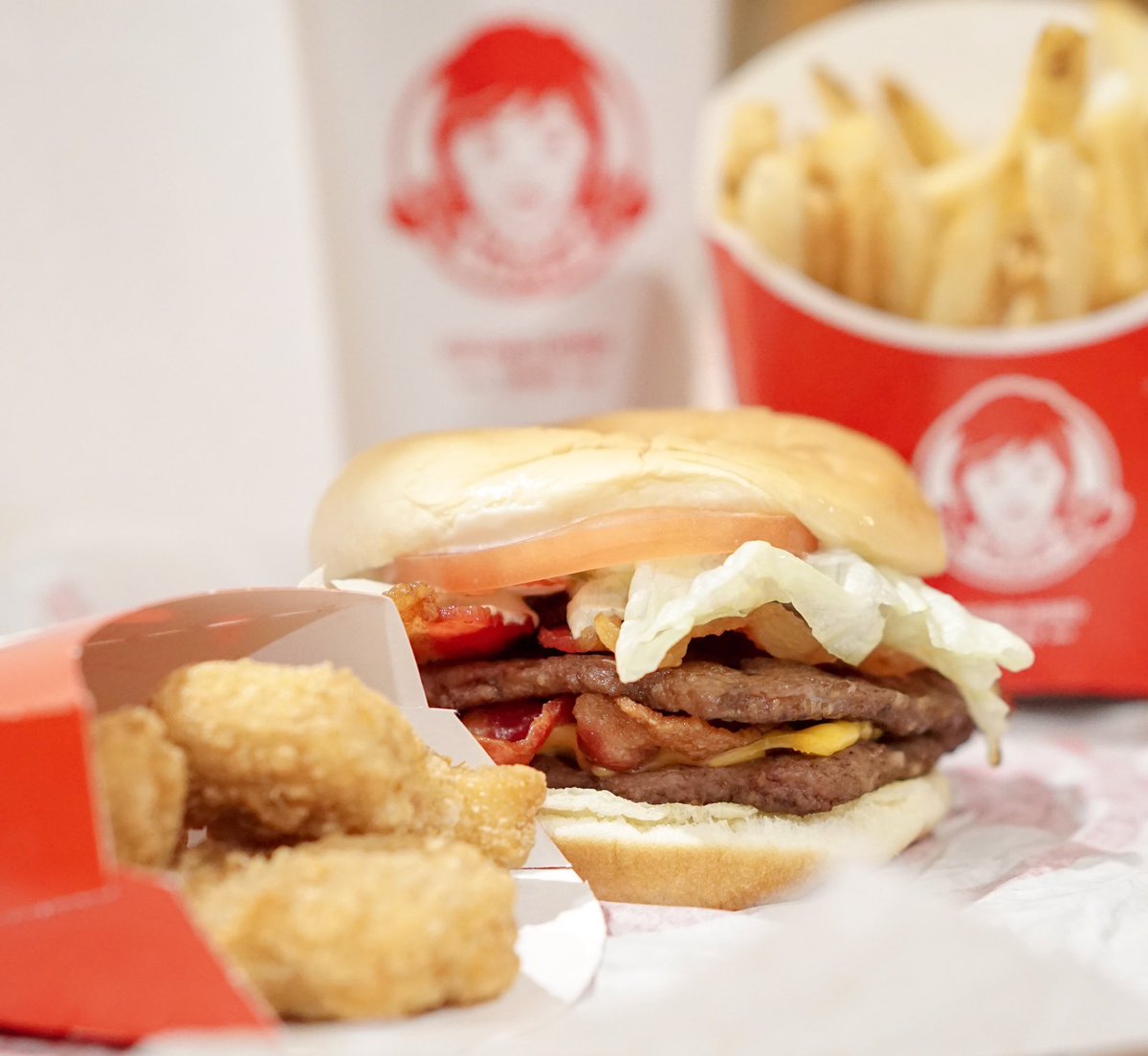 Burger_Buff's tweet photo. 1 burger everyday 
Day 024
@Wendys https://t.co/psP8OjAgME