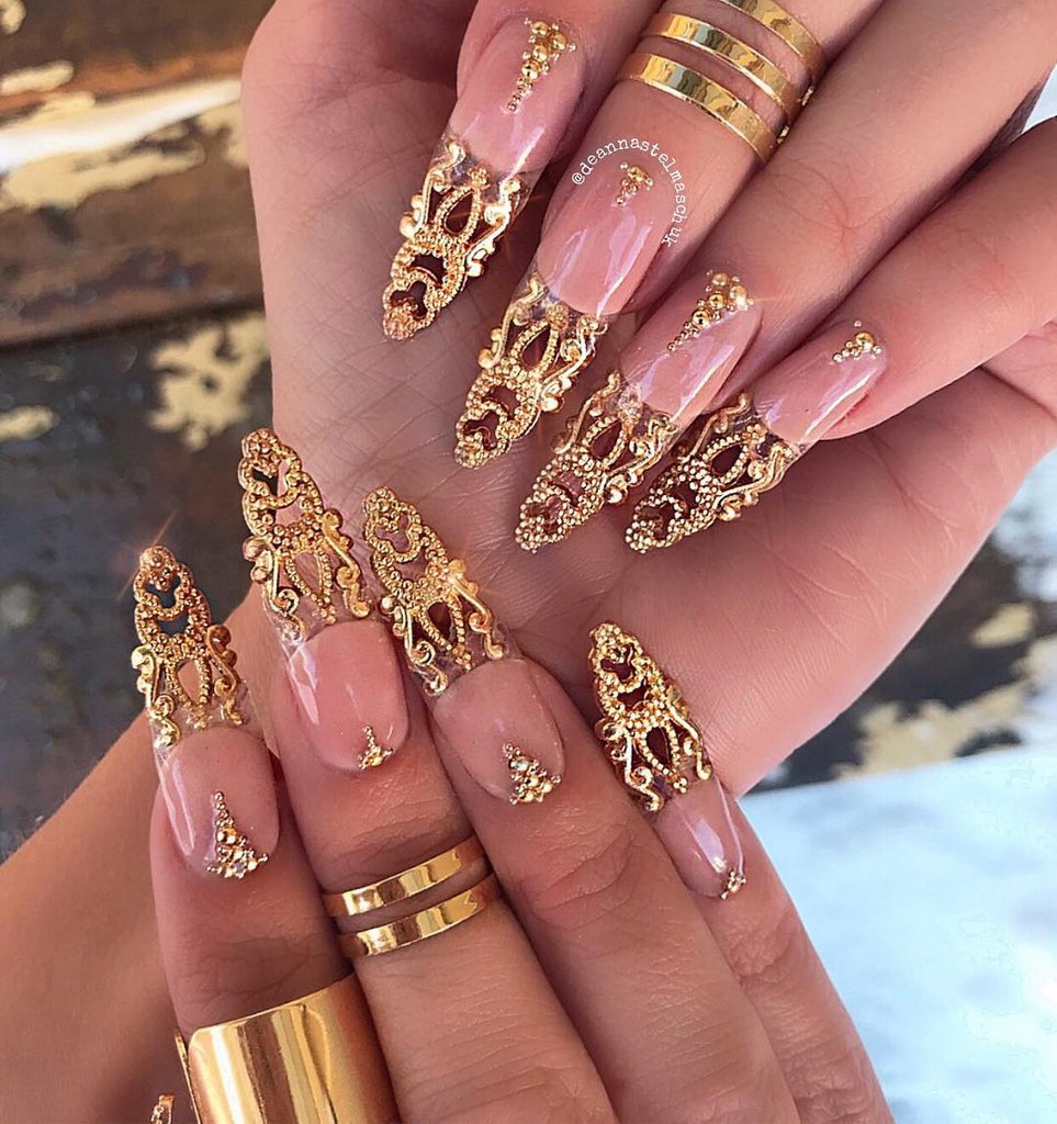 The Best Bling Nails to Try in 2023 | Cute Manicure | Pink bling nails, Gold  acrylic nails, Nail designs
