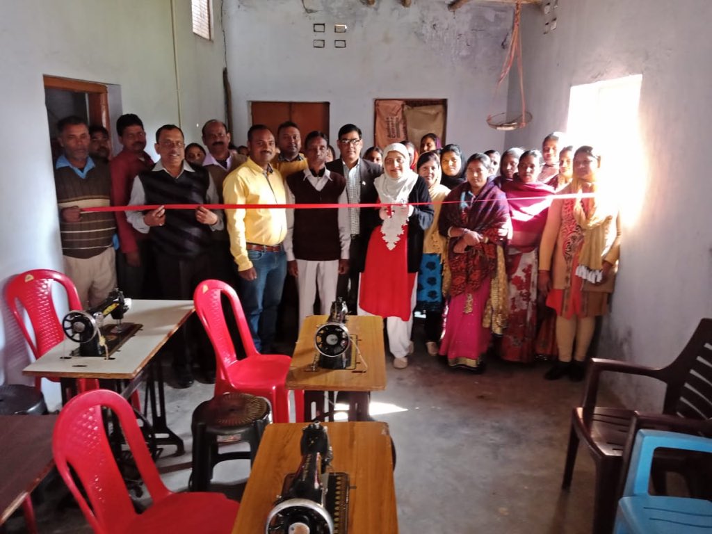JindalFndn's tweet photo. Inauguration of Tailoring Training Centers at Jainagar &amp; Rasda villages in Jharkhand. @JSPLFoundation aims to improve social status and economically empower 30 women/girls. #WomenEmpowerment #JSPLPatratu @JSPLCorporate https://t.co/rERvXq3lZm