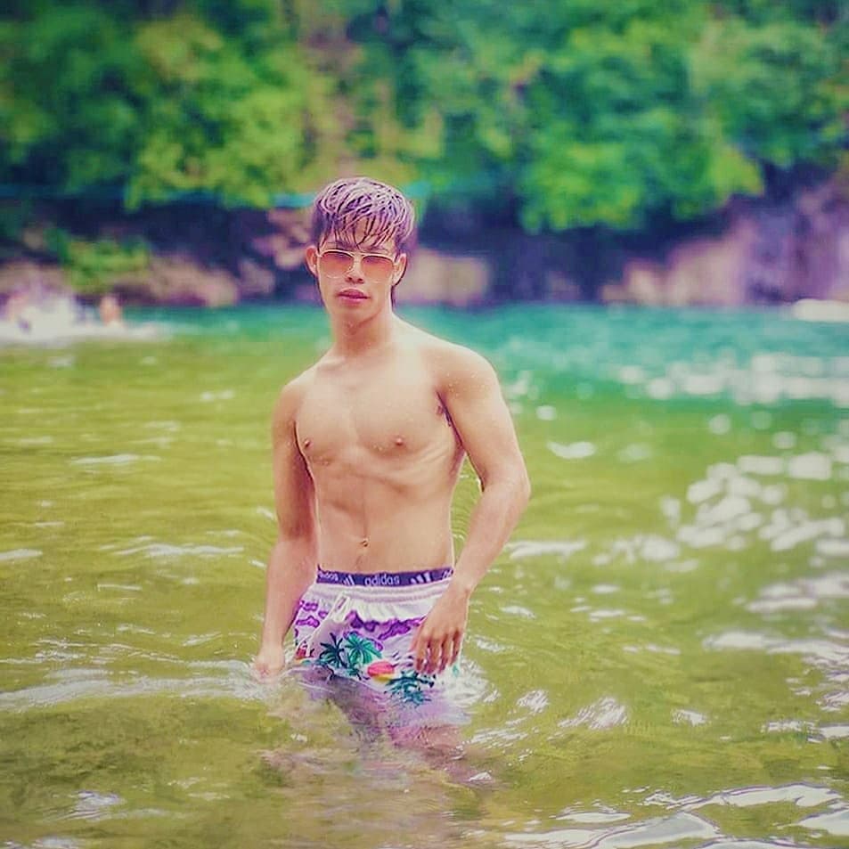 zwe_shine's tweet photo. https://t.co/MP57QZP75W
