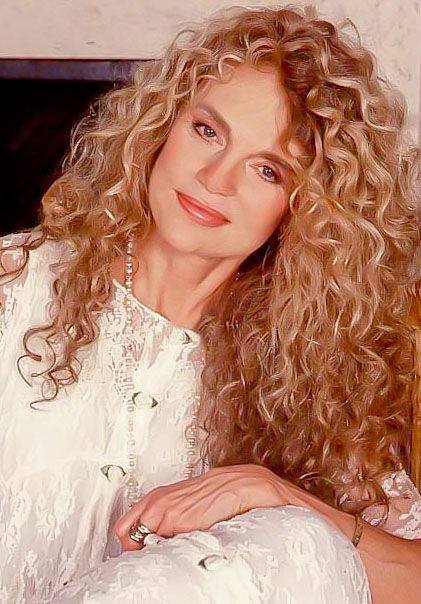 HAPPY BIRTHDAY DYAN CANNON - 04. January 1937.  Tacoma, Washington, USA 