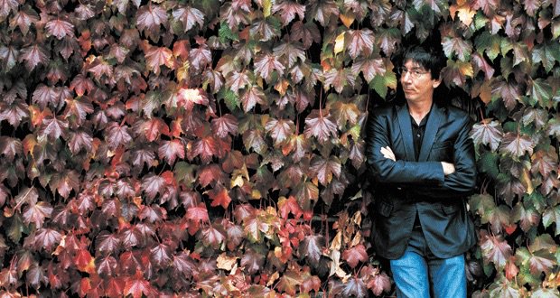iconeye's tweet image. Will Wright, the creator of the Sims video games, discusses how architects and designers inspired the franchise that has sold 100 million copies iconeye.com/404/item/3068-… One from deep in the archive by @WillWiles