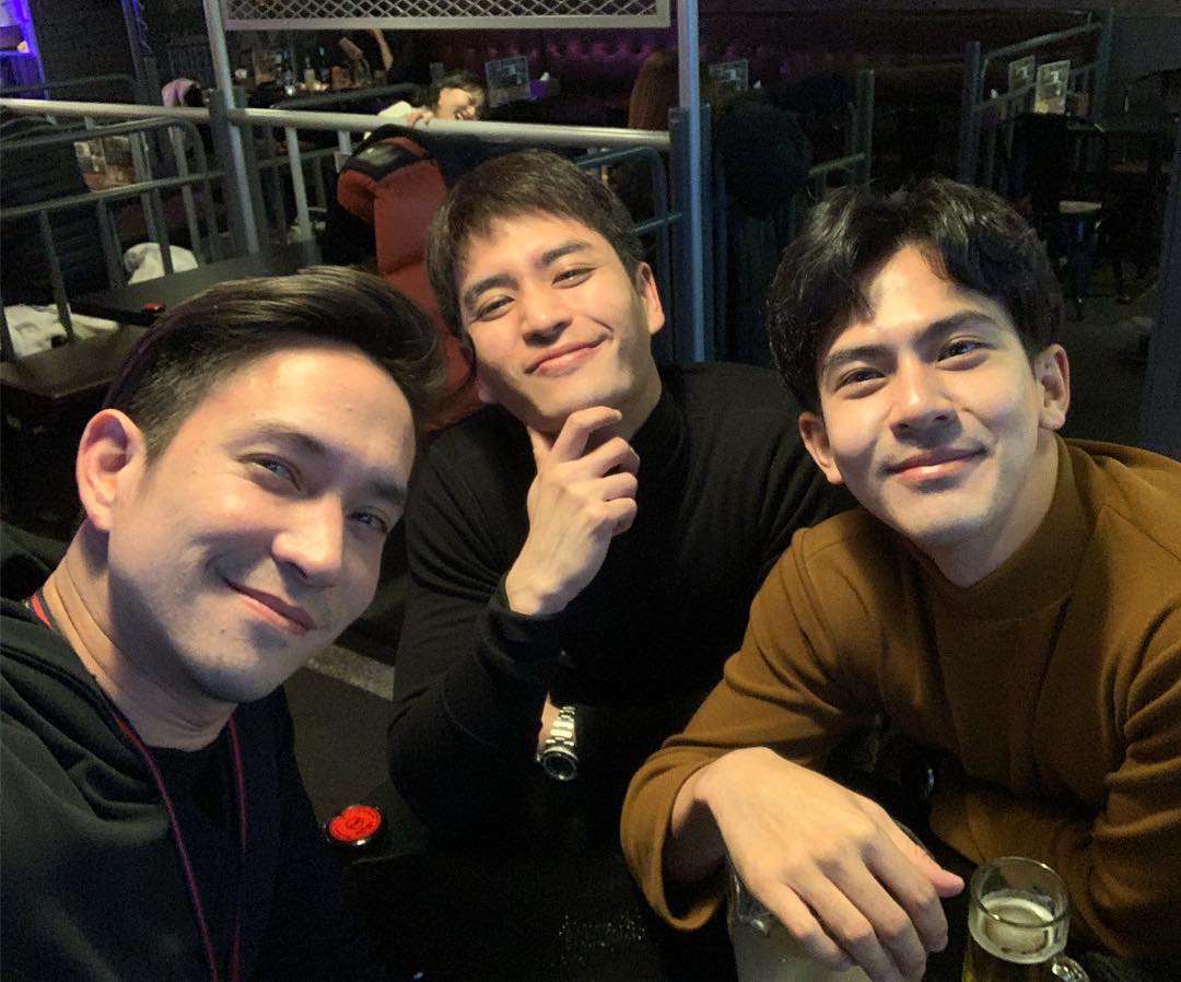 Good time with bros  <a href="/LouisScottLuv/">หลุยส์ เอฟซี</a> <a href="/PongsakornLuv/">🌞 ToeyLuv *FC 🌞</a>