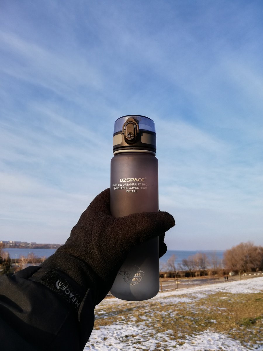 BuyBottle's tweet photo. «Роби сьогодні те, що інші не хочуть, завтра будеш жити так, як інші не можуть» – як вам така настанова від Джареда Лето? 😉

#BuyBottle #Uzspace #waterbottle #sportbottle #Zaporizhia #Kyiv #Ukraine #sport #fitness #gymlife #gift #спорт #фітнес #пляшкадляводи #подарунок #зима2018 https://t.co/xYdUzlr8Sk