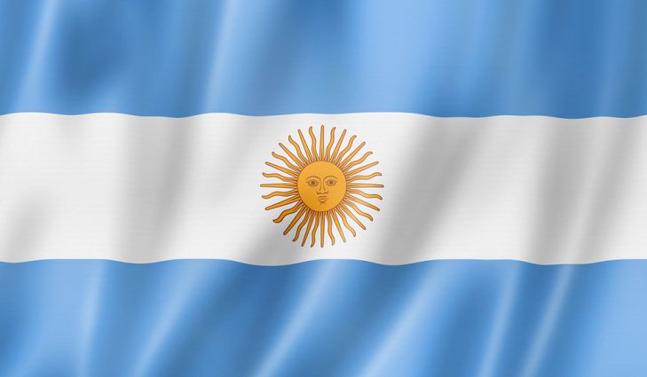 dillomteamo's tweet photo. 🎀Encuestas Fandom🎀
Mates, torta fritas, asado, dulce de leche costumbres ¿Argentinas o Uruguayas? 
1.RT=Argentinas 2.FAV=Uruguayas https://t.co/M65siAd64y