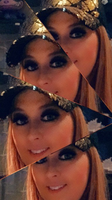 What would you do with 4 Trisha's?!?!? #gold #lashes #trishax4 https://t.co/xP9sVm7NLG<a href="/tag/gold"class="tags">#gold</a><a href="/tag/lashes"class="tags">#lashes</a><a href="/tag/trishax4"class="tags"><span>#trishax4</span></a>