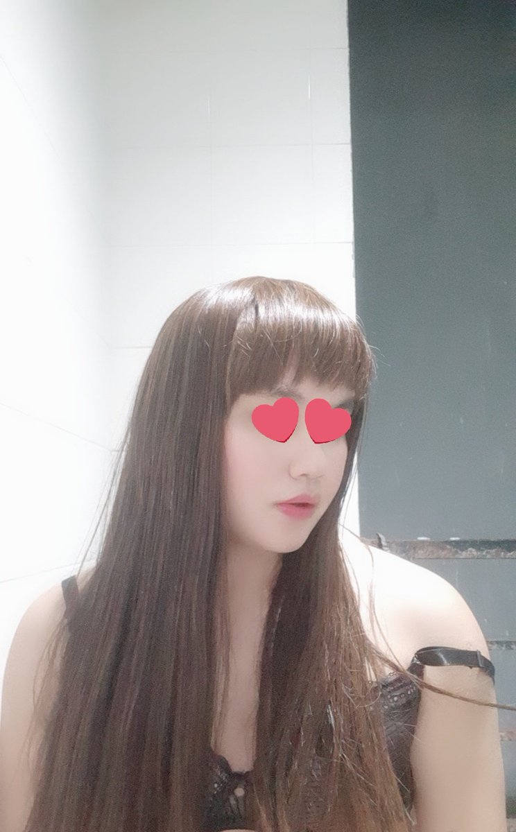 bottom_gucci's tweet photo. Nggak sabar nih mau weekend, siapa donk yg mau nemenin ak weekend nih https://t.co/iiN5HqRrOs
