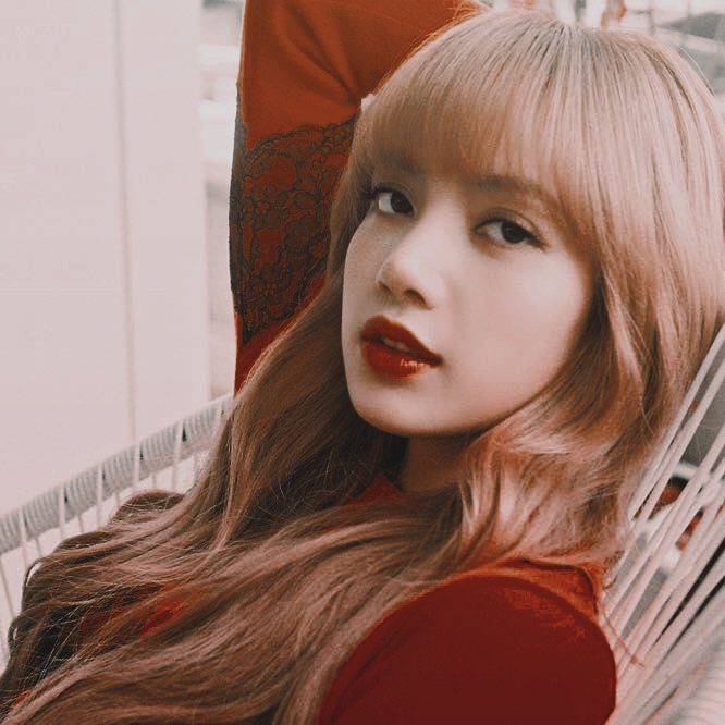 Lisa Blackpink Aesthetic Black Blackpink Aesthetic Icons Blackpink