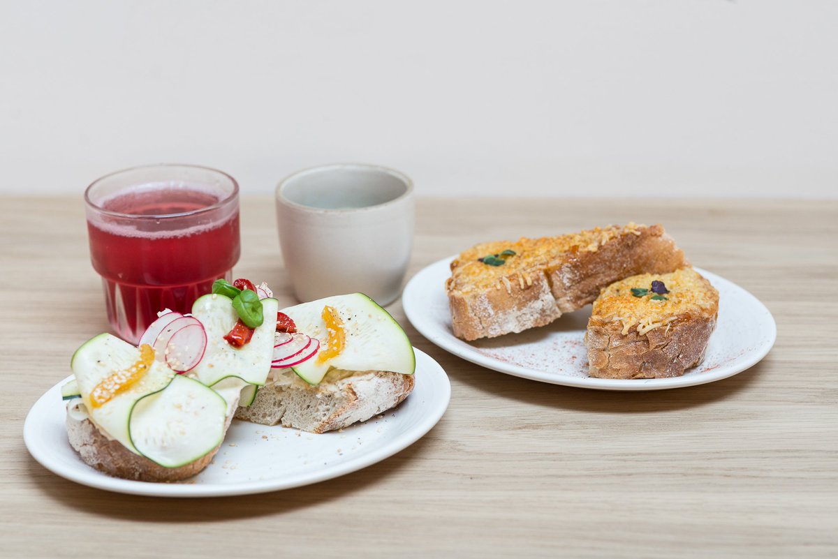 Happy 2019! We kick off this new year by introducing our food menu. Several breakfast and lunch options are now available at KS96, all home made in our brand new kitchen. What would you like to try first?