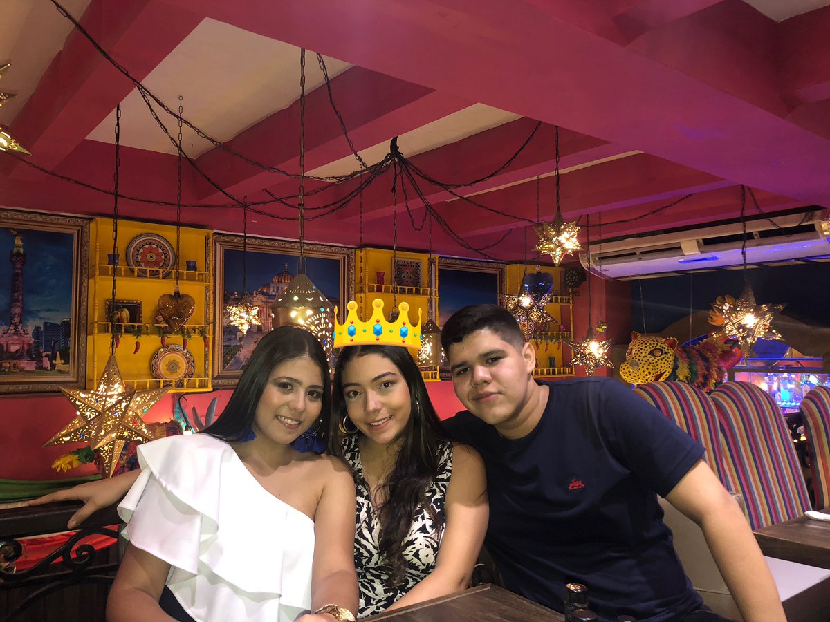 JanditoRomero's tweet photo. Feliz cumpleaños a mi mala hora y a la más perniciosa #milore🍼🍼 ayyyyyy Dios que moñonaaaaaaa https://t.co/fmo2T4ACso