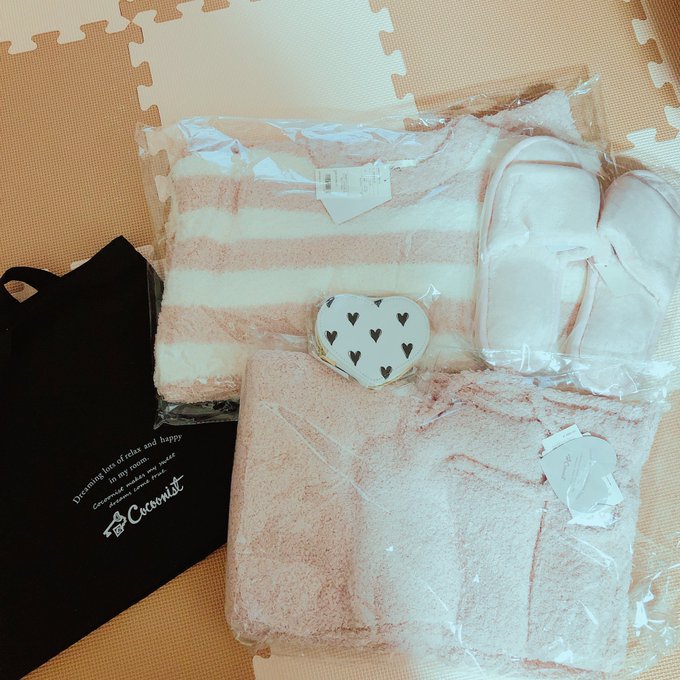 コクーニスト福袋22の中身ネタバレ 事業終了でコレが最後 話題のパレード