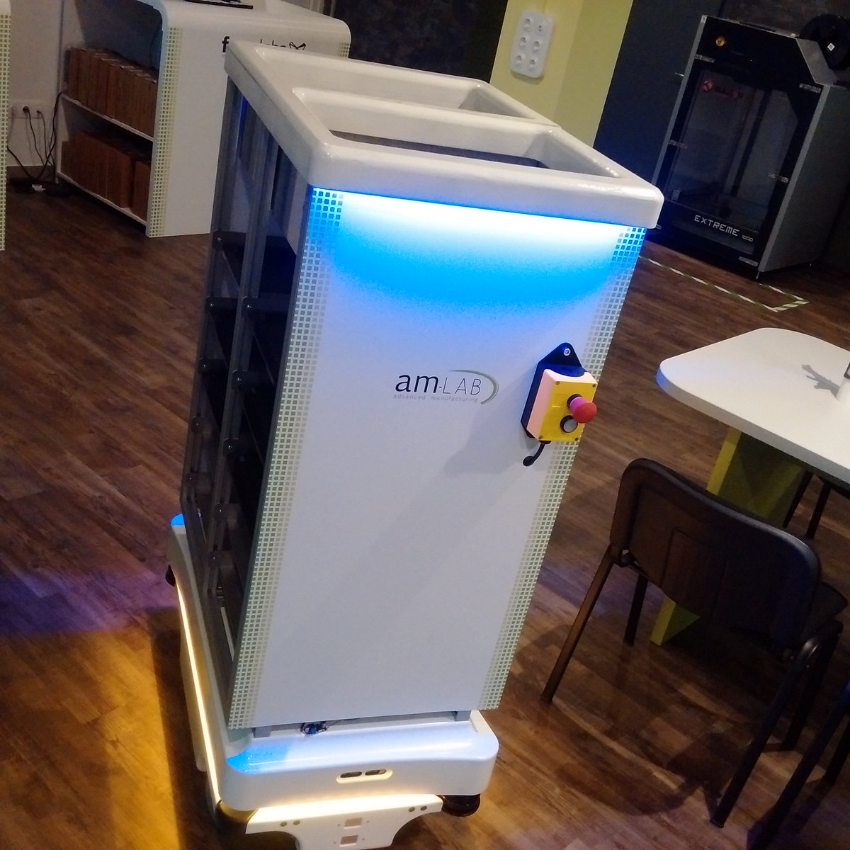 PBNHungary's tweet image. Would you like to know more about am-Lab’s activities? 💬💭
📌Bilateral open day in am-Lab: bit.ly/2R7zgAZ 
📌The new element of the mobile robot:bit.ly/2s99lKl 
📌The transformation of the printing area: bit.ly/2CPJUUx
#amlabHungary #news #knowmore