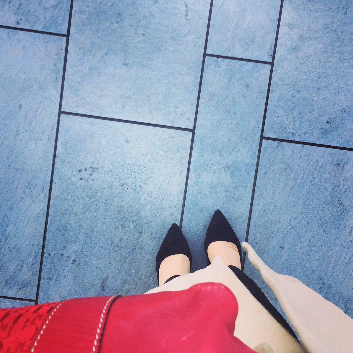 Vaaaaamossss!!! Nuevos sueños, nuevos retos, energías renovadas... pasión, perseverancia y paciencia... muuucha paciencia. 

--- #carpediem #trabajo #dreams #mujer #vida <a href="/carolinaherrera/">Carolina Herrera</a> <a href="/zara/">ZARA</a> <a href="/massimodutti/">Massimo Dutti</a>