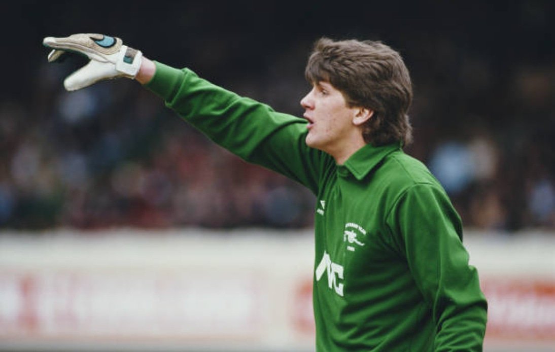 playonofficial's tweet image. Welcome to Playonpro, Arsenal and Leeds legend #JohnLukic #AFC #LUFC #Playonofficial #Playonpro #StrongerTogether #sport #sports #playon
