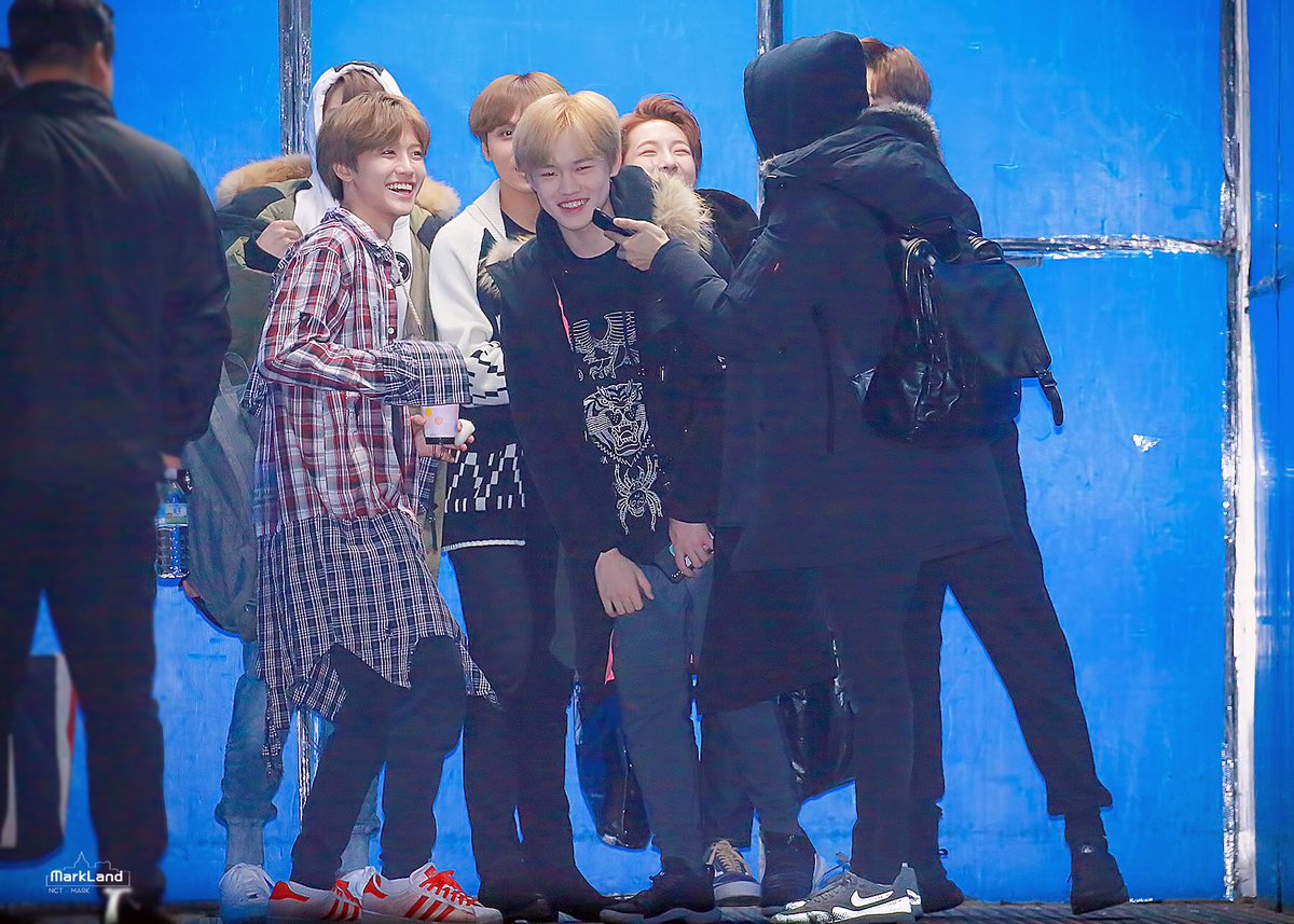 MarkLand0802's tweet photo. #NCT #Mark #MarkLee #마크 https://t.co/QEVuMMpO9N
