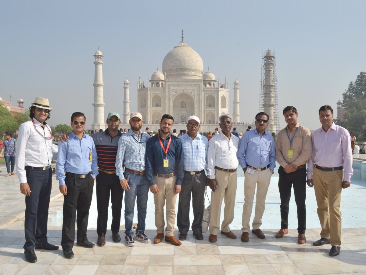 Jaipur Tour Guide Family Group tweet media