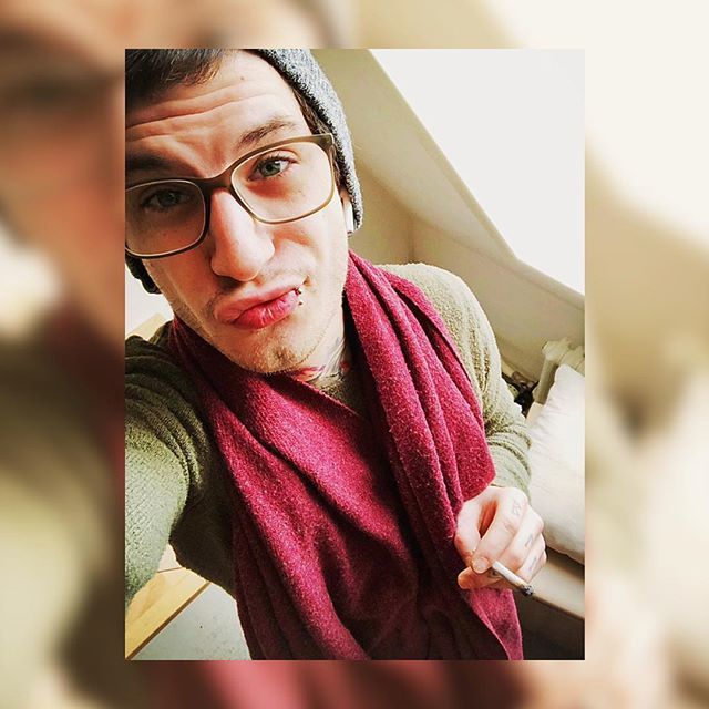 heinzottobaum's tweet photo. #morningglow #morningmode #wakeupandhigh #single #youcandowhatyouwant #makeitglorious #love #gay #mylifemyrules #hot #tattooed #pirced #instagay #gayman #makemyday #tattooedman #notperfectbutreal #lgbtq #onlymylife #marketing #werbung #promotion #instagram #makeitfabulous #b… https://t.co/Aa6oDU4Peb