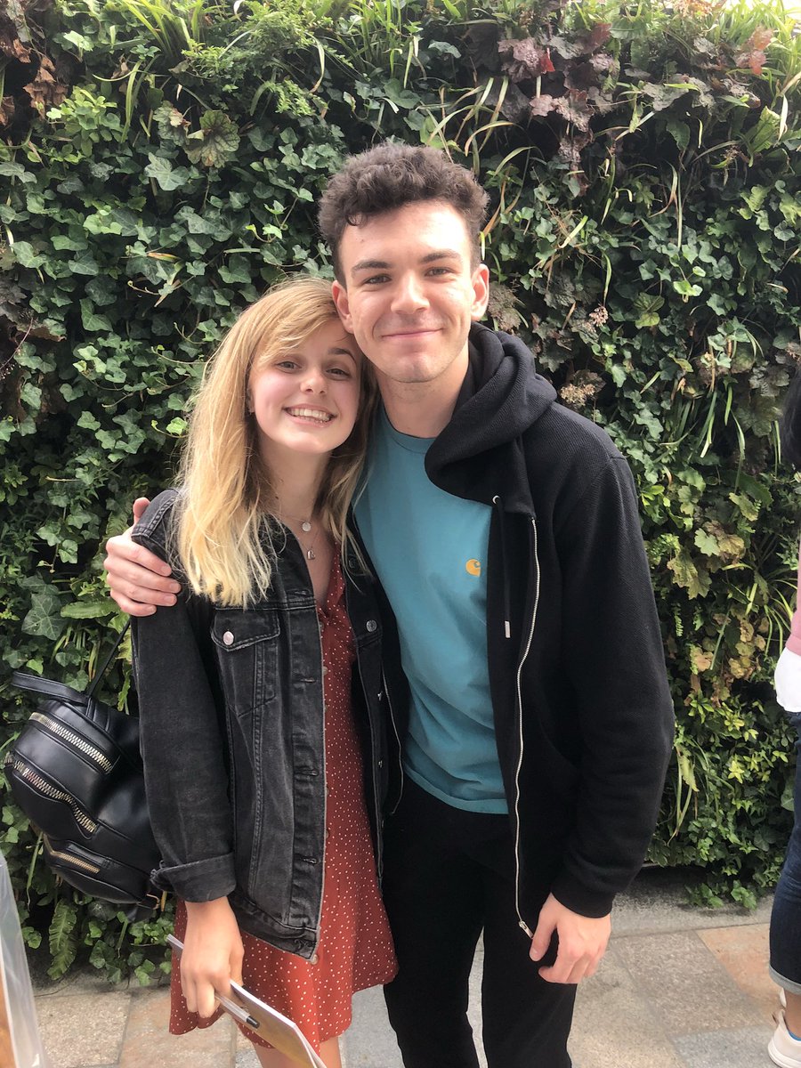 WESTENDLAURENS's tweet photo. hello I’m really inactive because I’m at work 24/7 but I’m popping by to say I miss @butterworthjack immensely and I hope he’s happy and he had a great Christmas and new year 💖 https://t.co/nNbCfexsuI