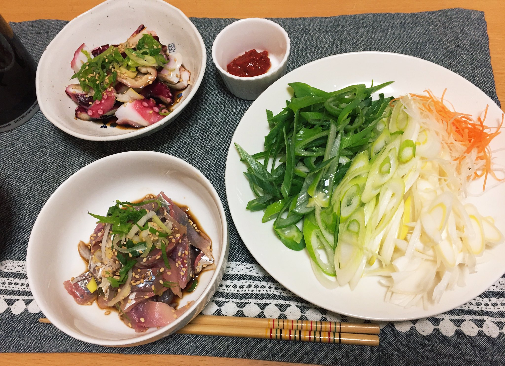 リュウジ 料理のおにいさんバズレシピ Rt Tomorowcooking リュウジさん Ore5 が紹介されていた 白葱鍋やったったりましたわあ 鯵とタコで ひとりでネギ１本と ご飯３杯もってかれましたわぁ ネギうまい T Co