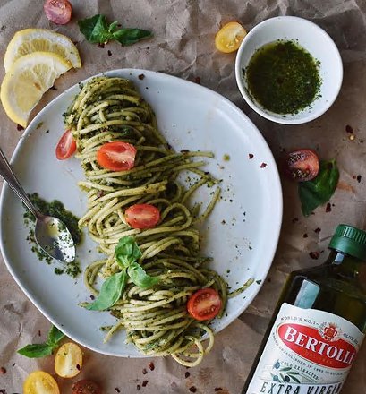 Cooking with Bertolli: Pesto recipe from Ewa & Jeromy #OliveOilRecipes #FreshOliveOil #Bertolli
instagram.com/p/BlUA4VQApMI/…