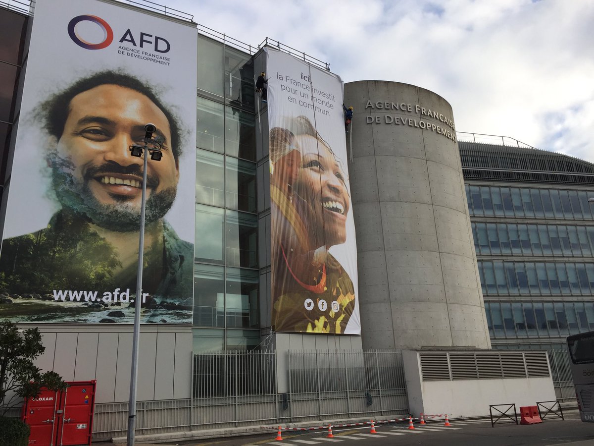 .⁦@AFD_France⁩ affiche son engagement pour #UnMondeEnCommun et vous souhaite une très belle année 2019